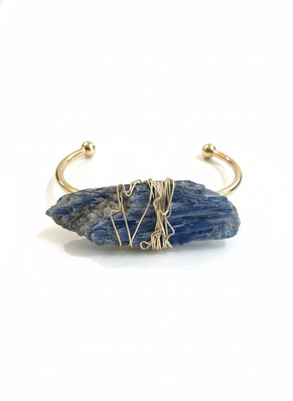 Kyanite wire wrapped bracelet - handmade boho bangle with natural blue stone