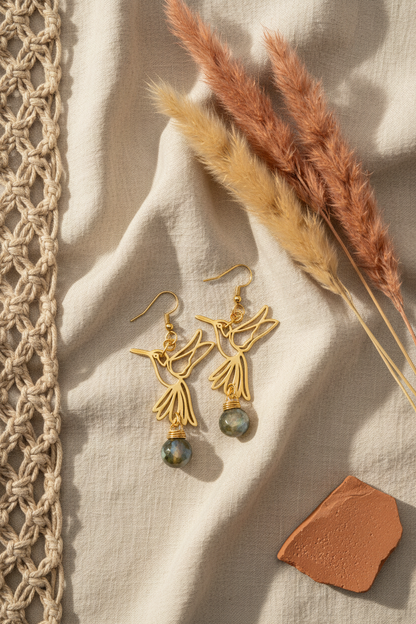 Labradorite hummingbird earrings close up - hypoallergenic dangle earrings
