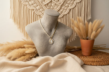 Mother of pearl miraculous medal necklace - freshwater pearls Christian jewelry