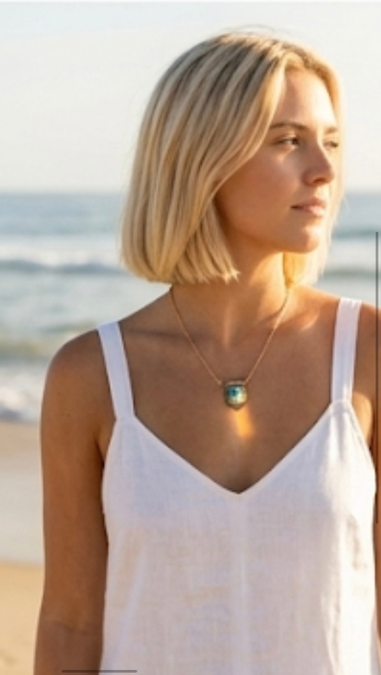 Natural labradorite pendant necklace - spiritual protection jewelry
