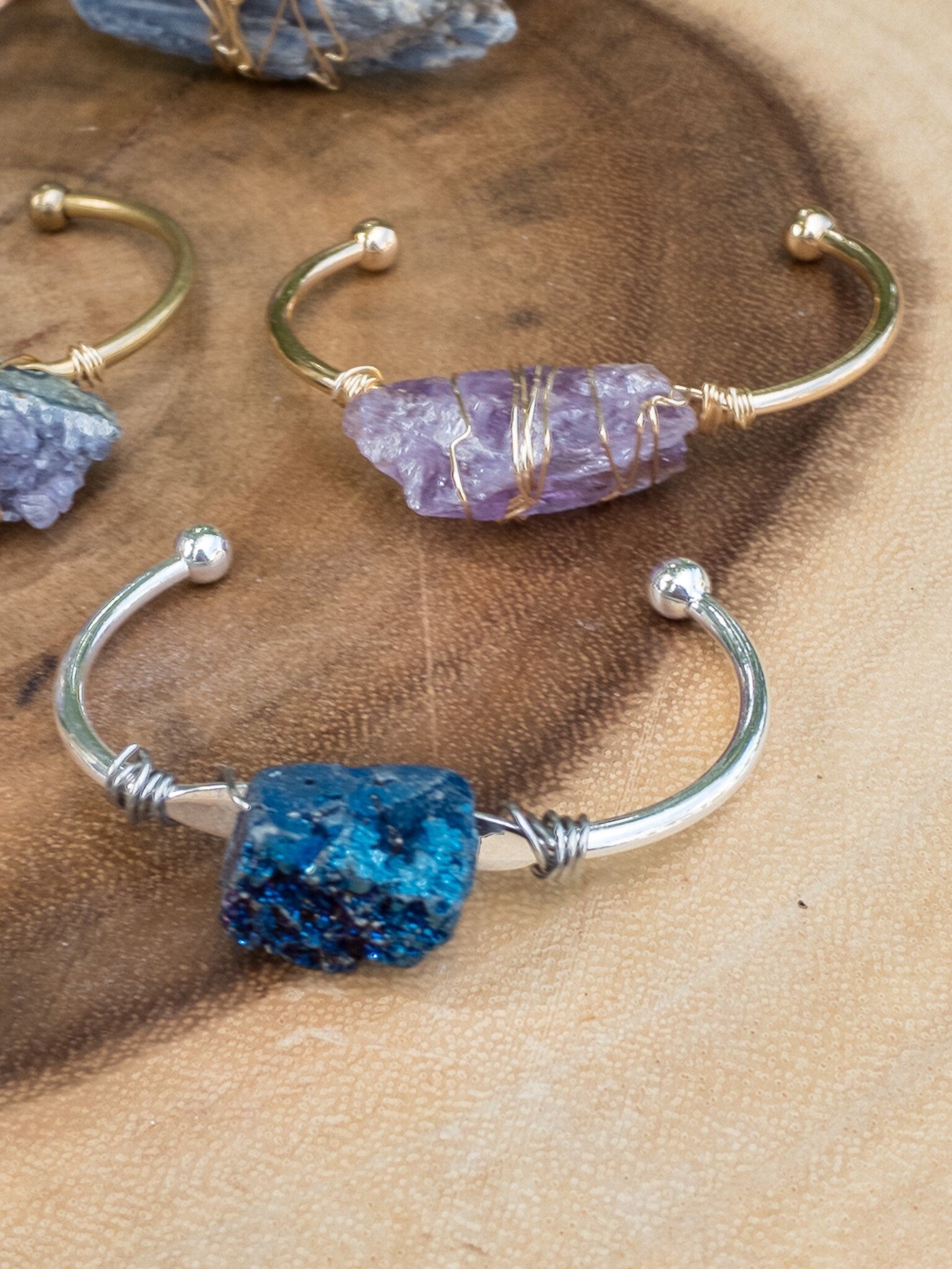 Wire wrapped agate stone bracelet with druzy crystal - tarnish resistant copper cuff